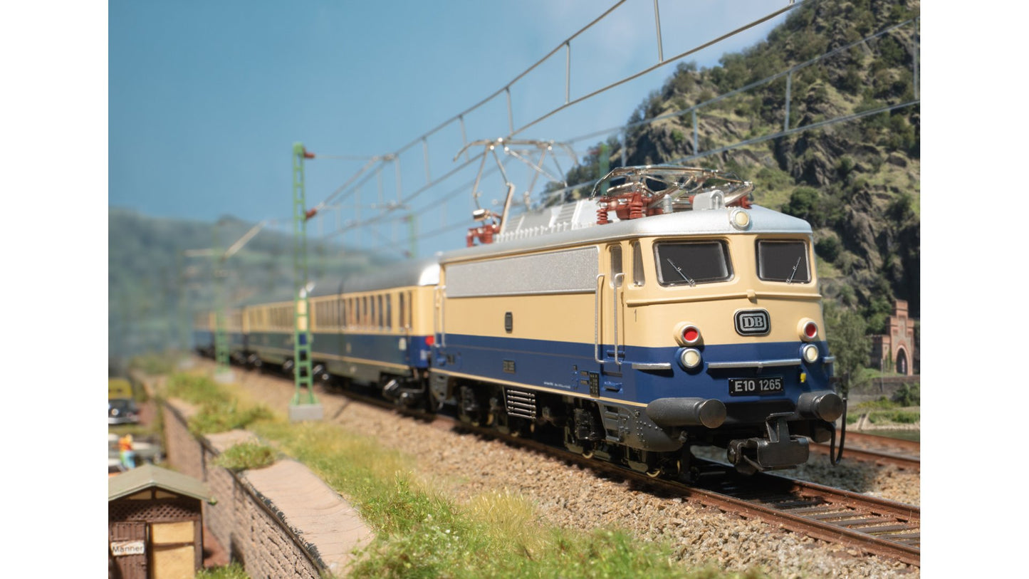 Marklin 30391 Rheingold Class E10.12 Electric Locomotive