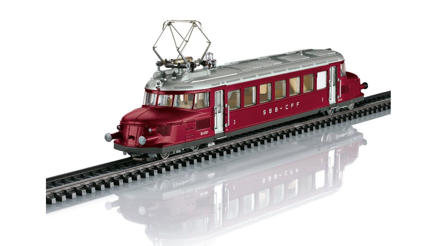 Marklin 38860 OeBB Cl. RCe2/4 Red Arrow