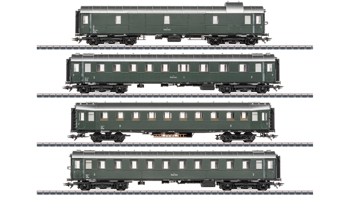 Marklin 42525 Passenger Car Set for Steam Locomotive 12.11
