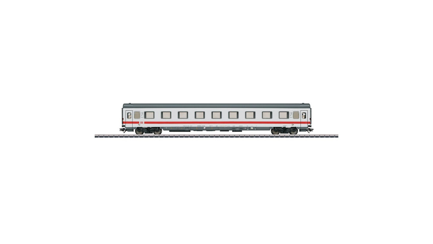 Marklin 43751 Type Avmz 108.1 Compartment Car