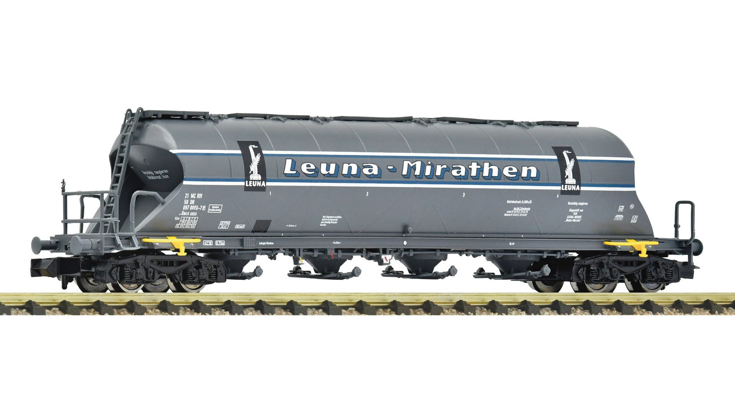 Fleischmann F6660139 Dust silo wagon, DR