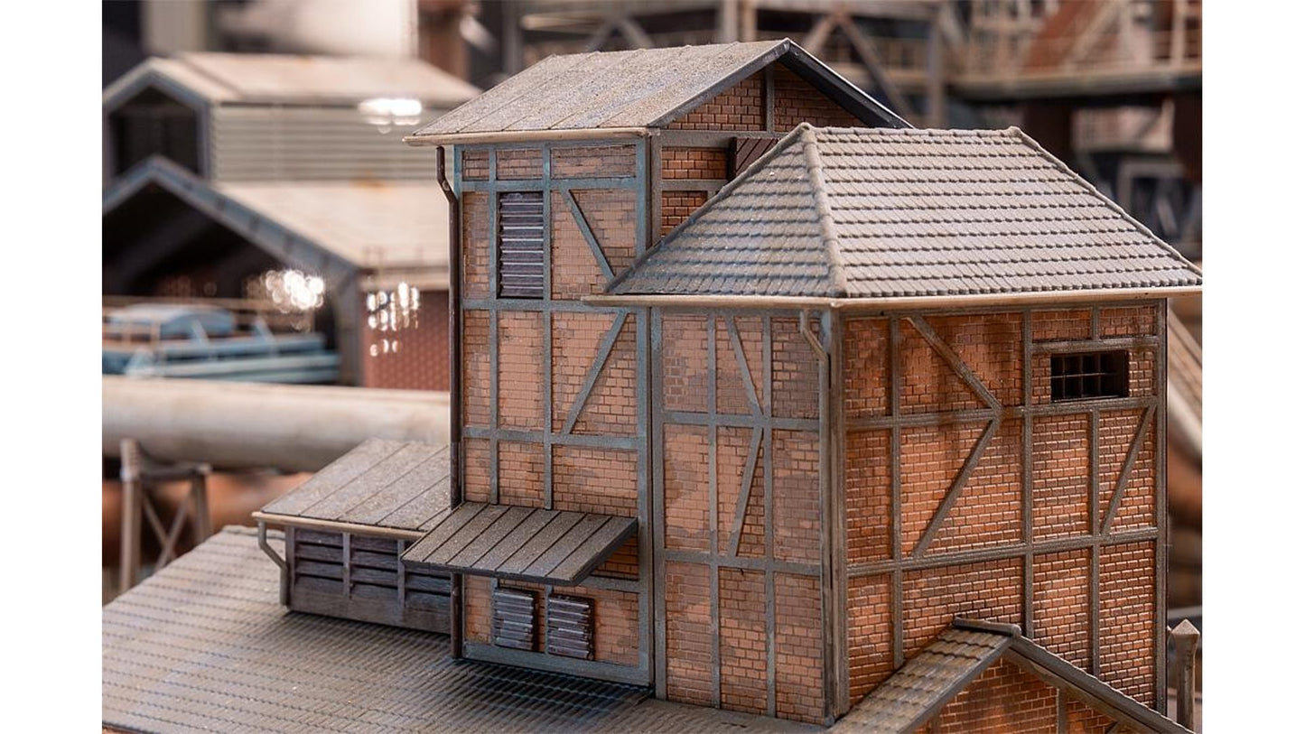 Faller FA130024 Blower hall with pipework