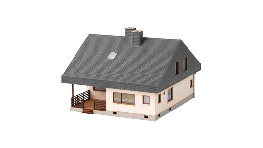 Faller 130644 Bungalow with sheets roof