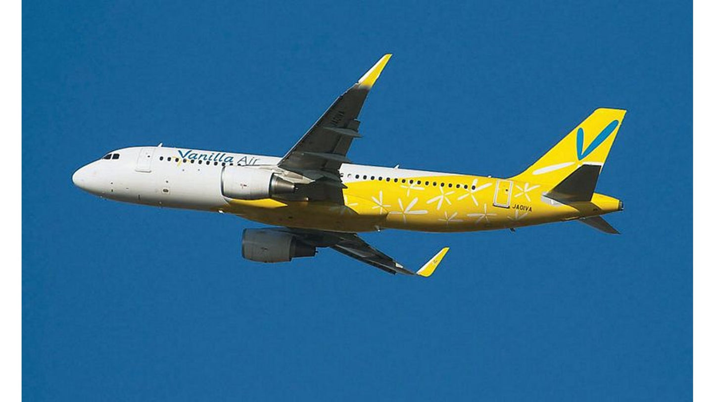 Hasegawa 10743 Vanilla Air Airbus A320