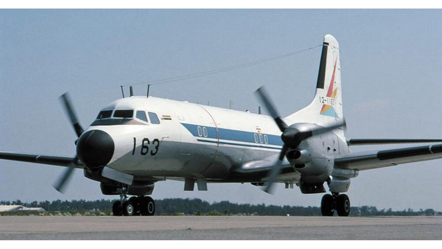 Hasegawa 10819 YS-11E Electronic Warfare SQ