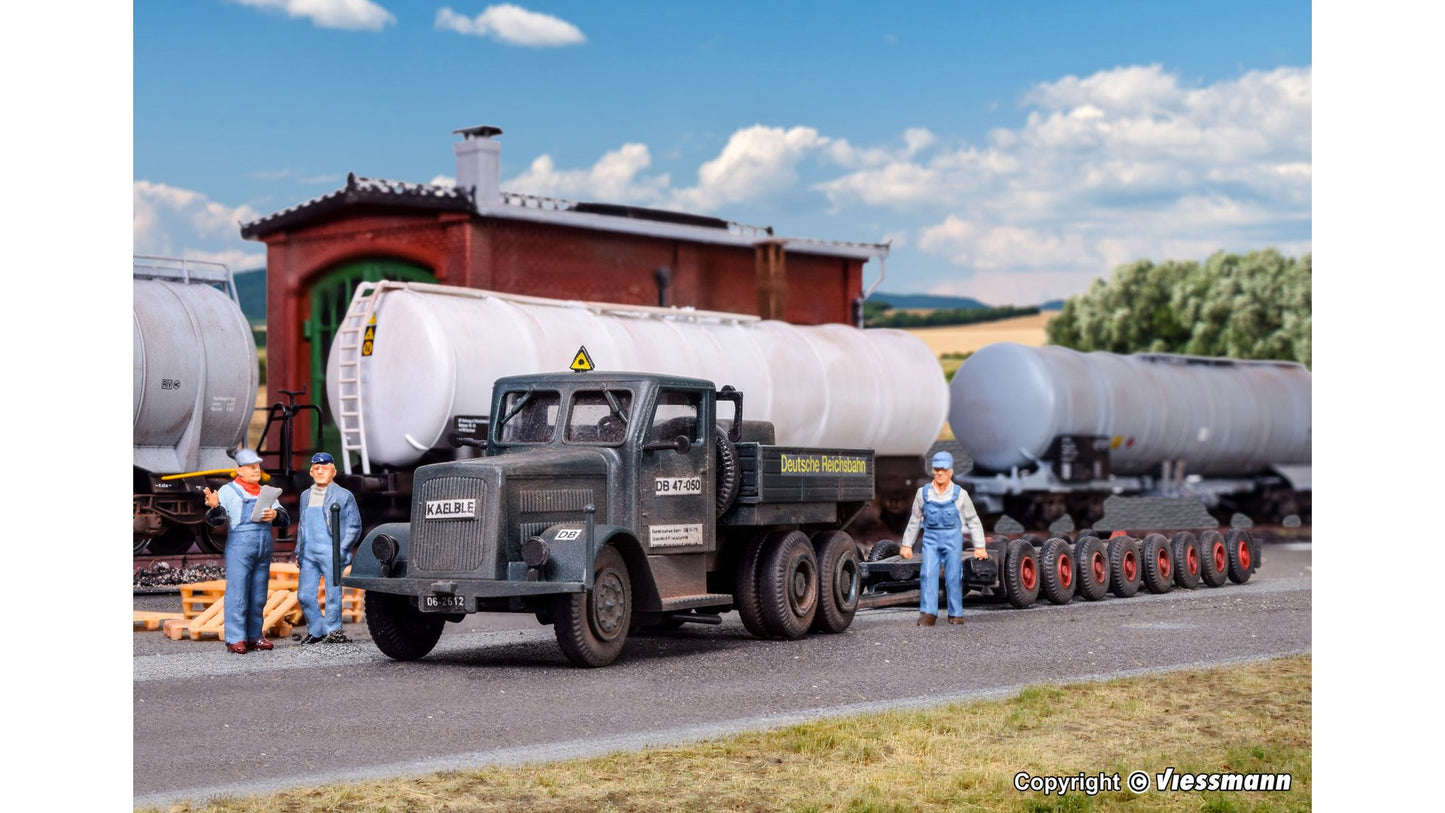 Kibri 13570 KAELBE Tractor Unit with Low Loader Kit