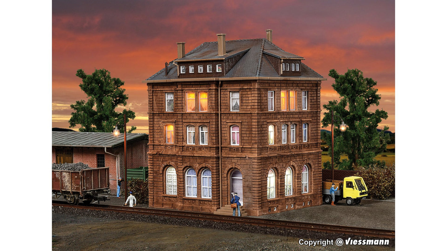 Kibri 38199 Railway Operation Building with Illumination