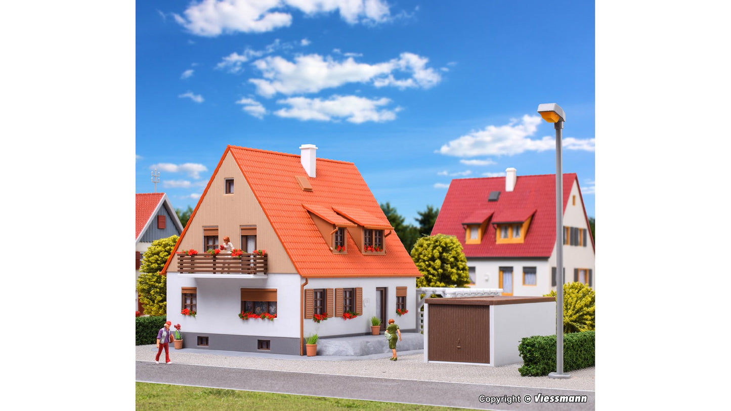 Kibri 38748 Detached House With Terrace