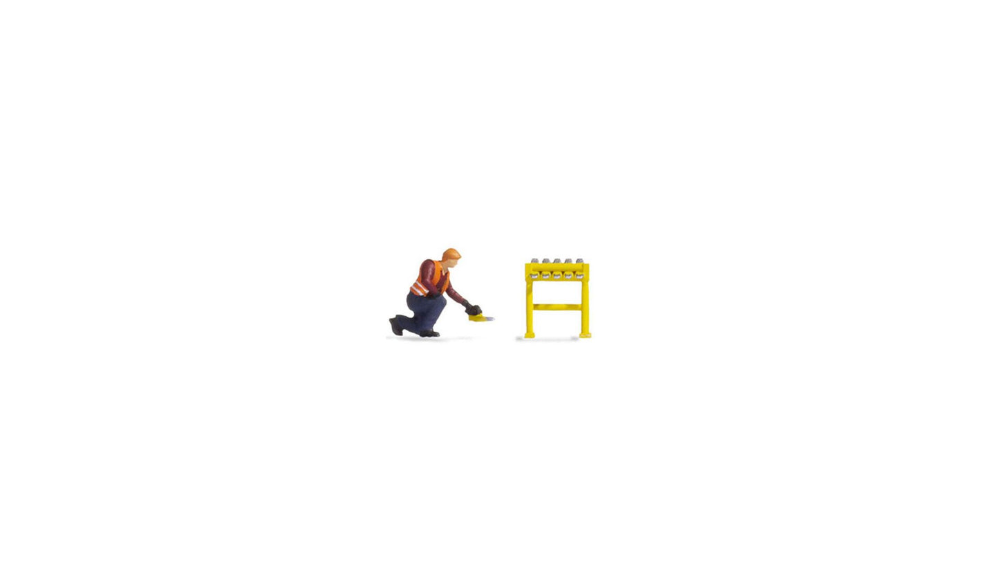 NOCH NO16531 Tiny Scenes ‘Track Work’