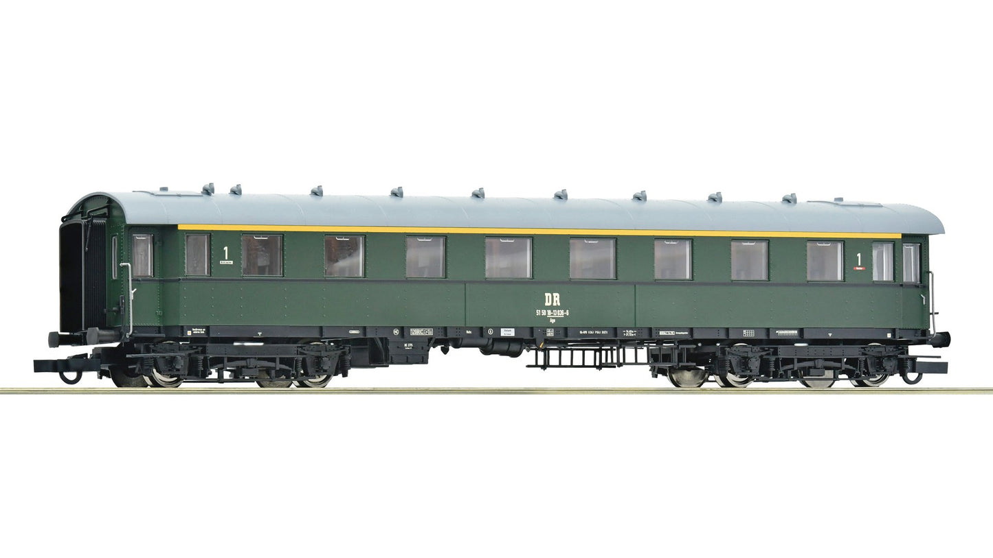 Roco R6200201 1st class standard express train coach, DR