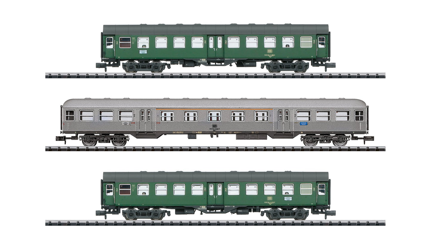 MiniTrix 18295 Passenger Car Set Part 1