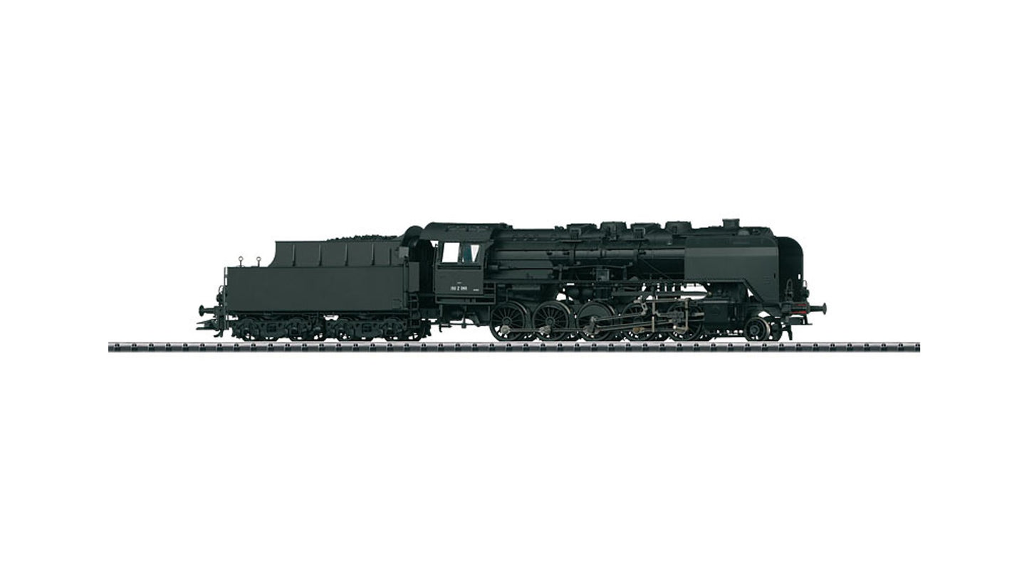 Trix 22783 Freight Train Steam Locomotive SNCF with a Tender