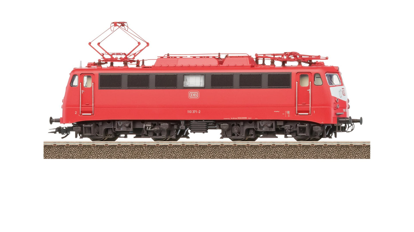 Trix 22831 Class 110.3 Electric Locomotive