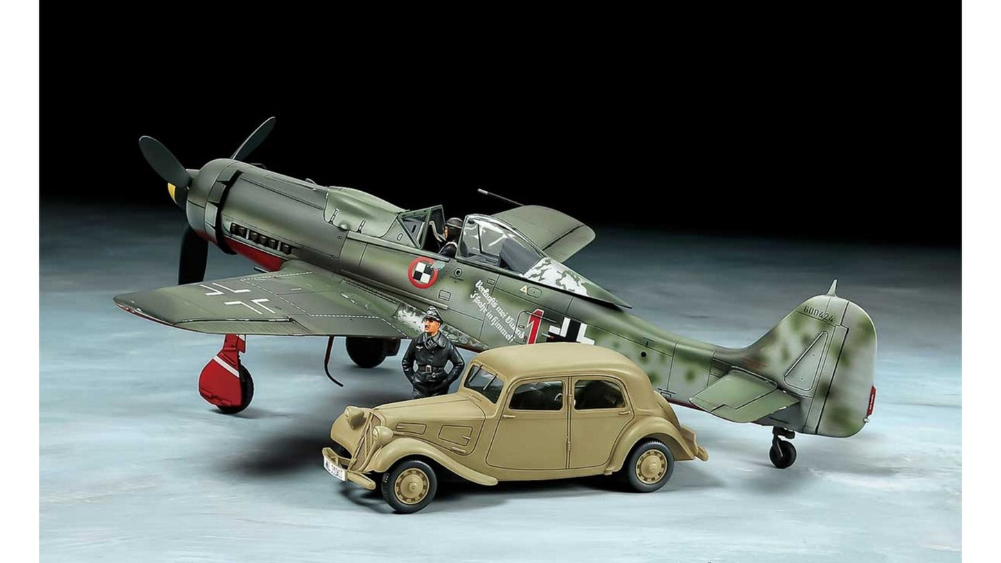 Tamiya 25213 Focke-Wulf FW190 D-9 JV44