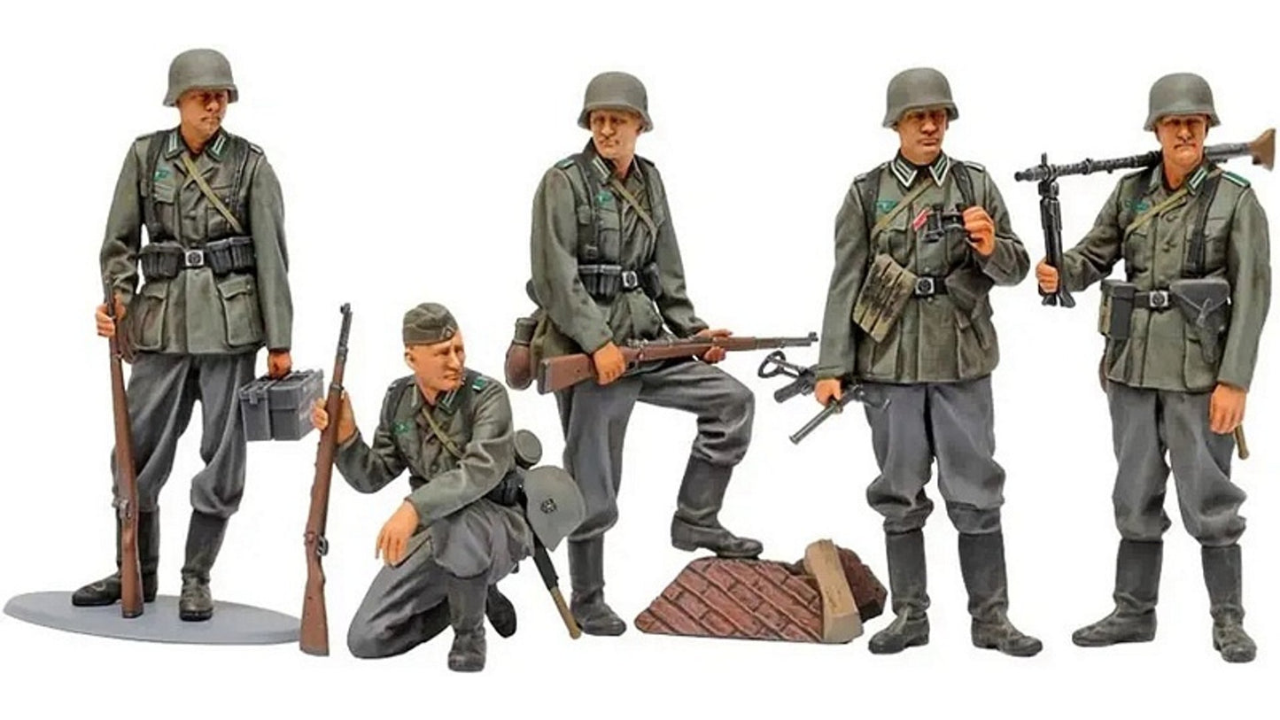 Tamiya 35371 German Infantry Set Mid WWII
