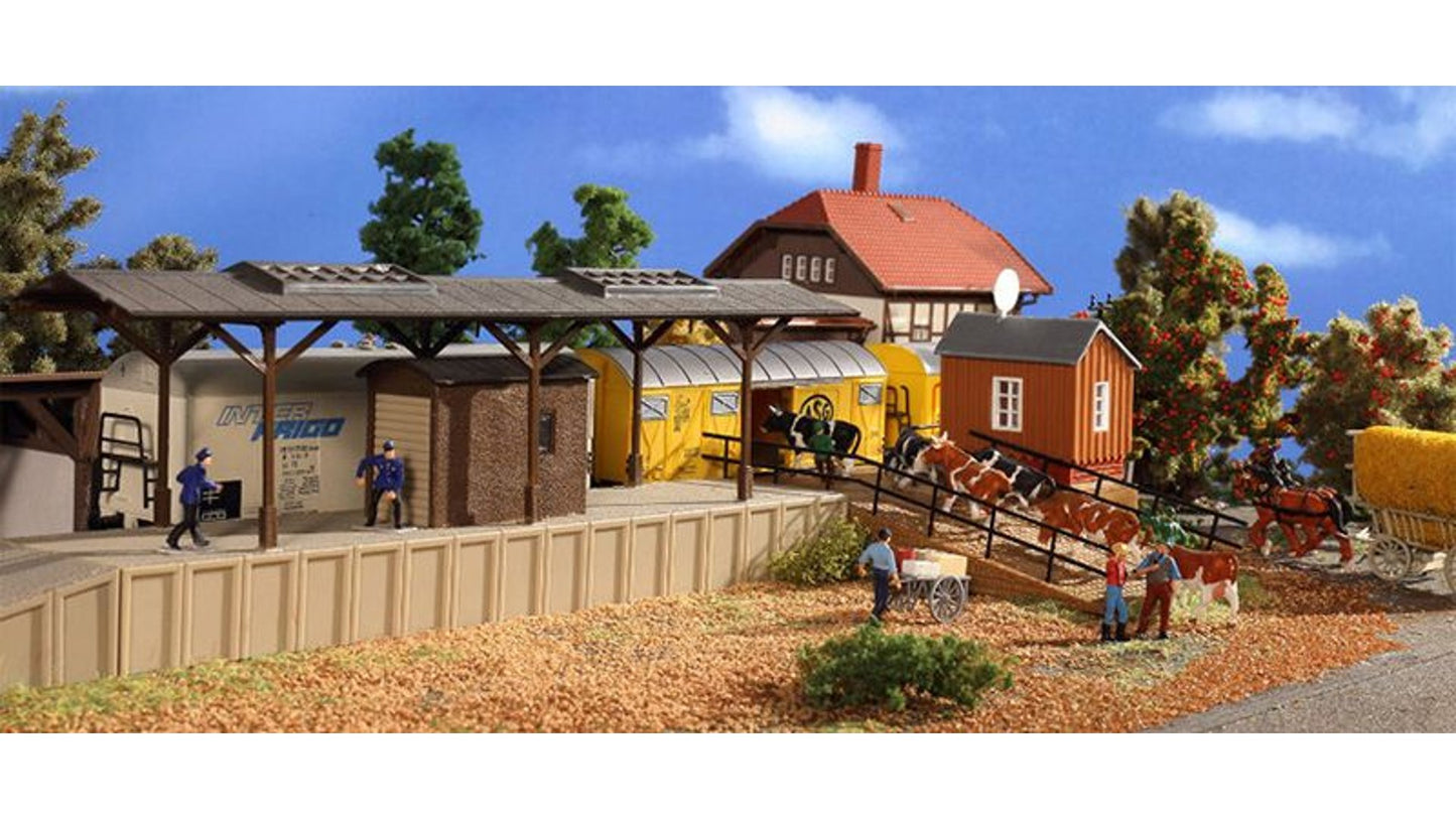 Vollmer 43631 Platform with Loading Ramp and Outhouse