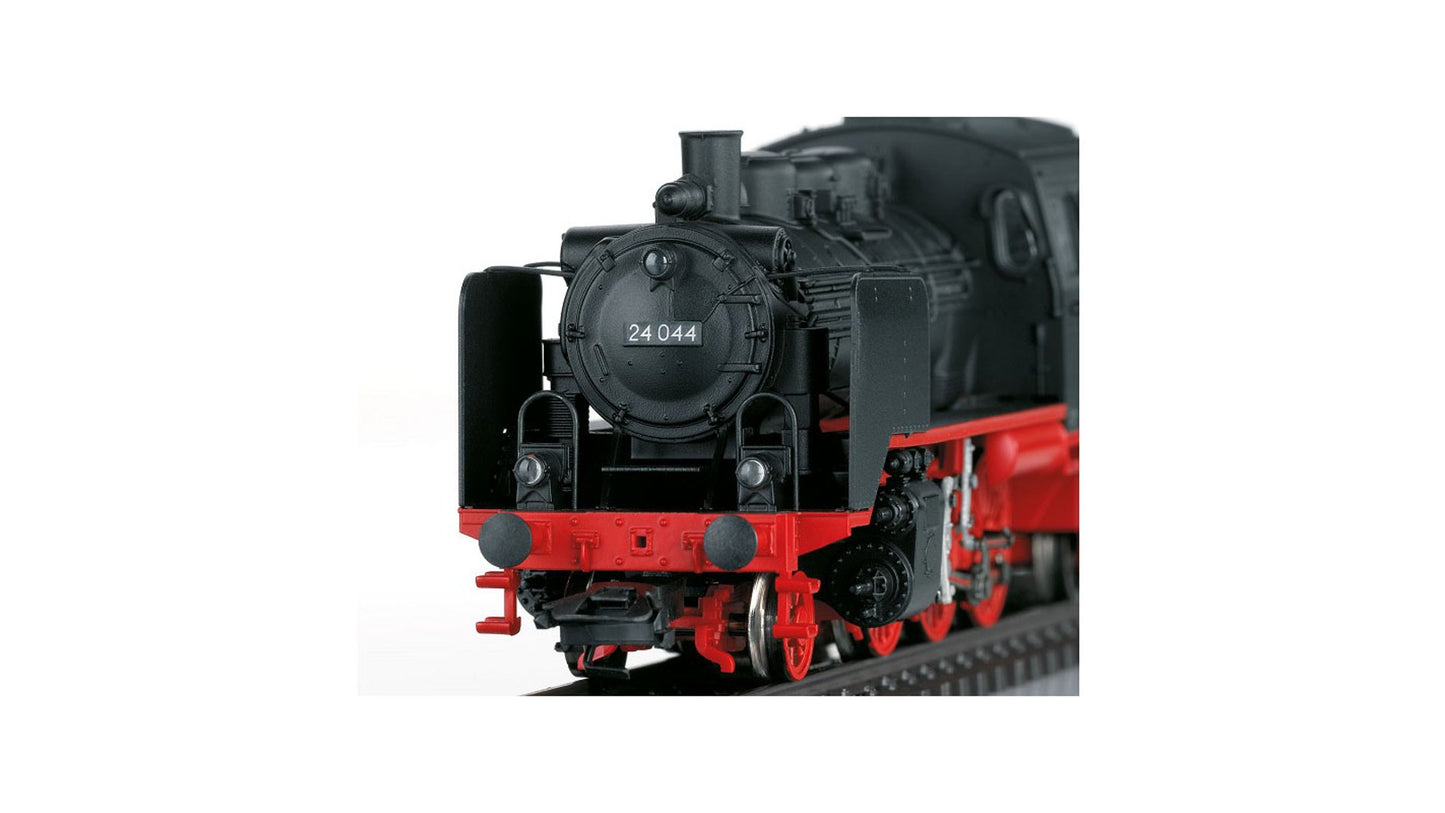 Marklin 36244 Class 24 Steam Locomotive with a Tender