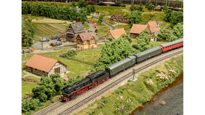 Marklin 38323 Steam Locomotive, Road Number 18 323