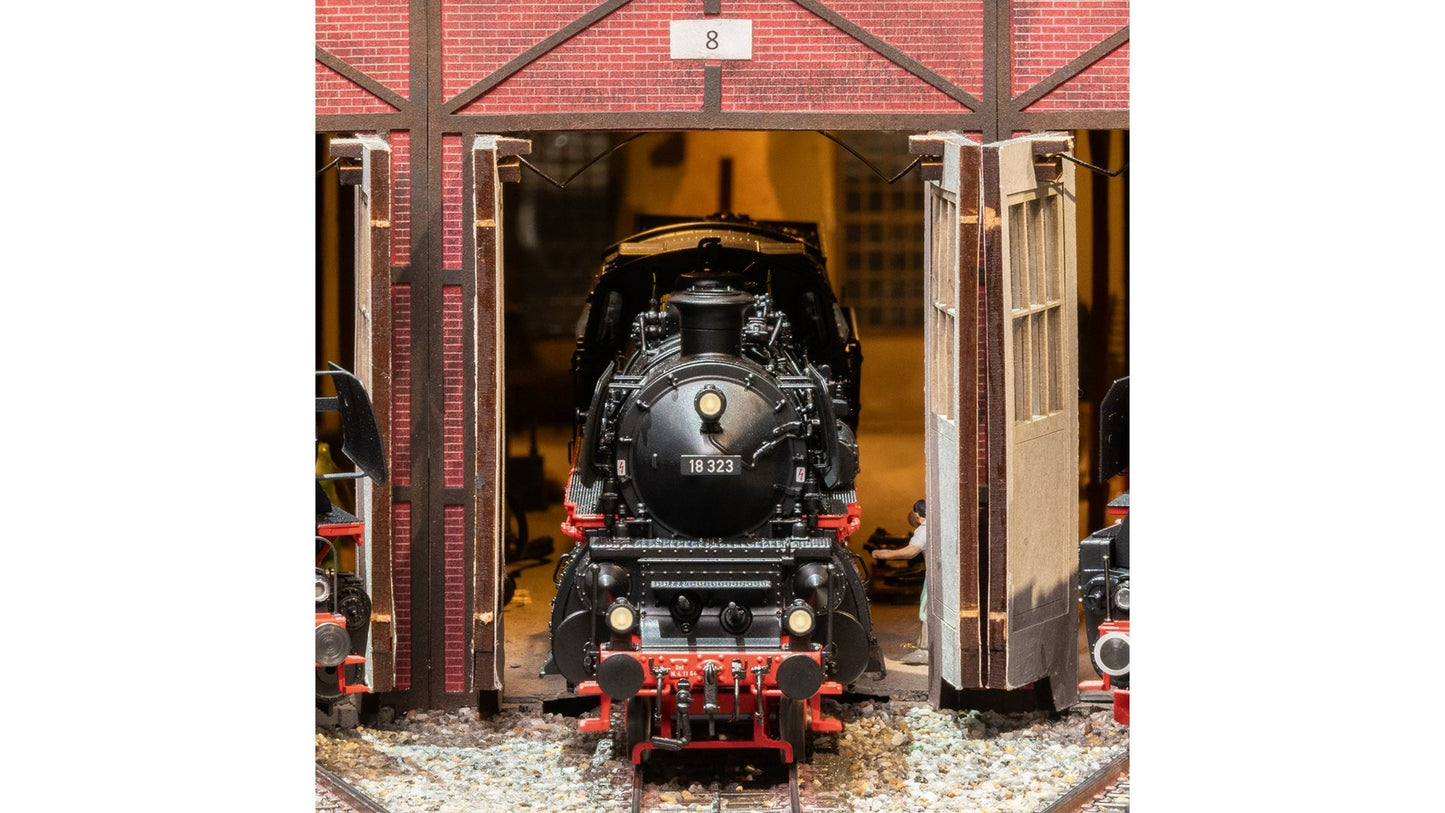 Marklin 38323 Steam Locomotive, Road Number 18 323