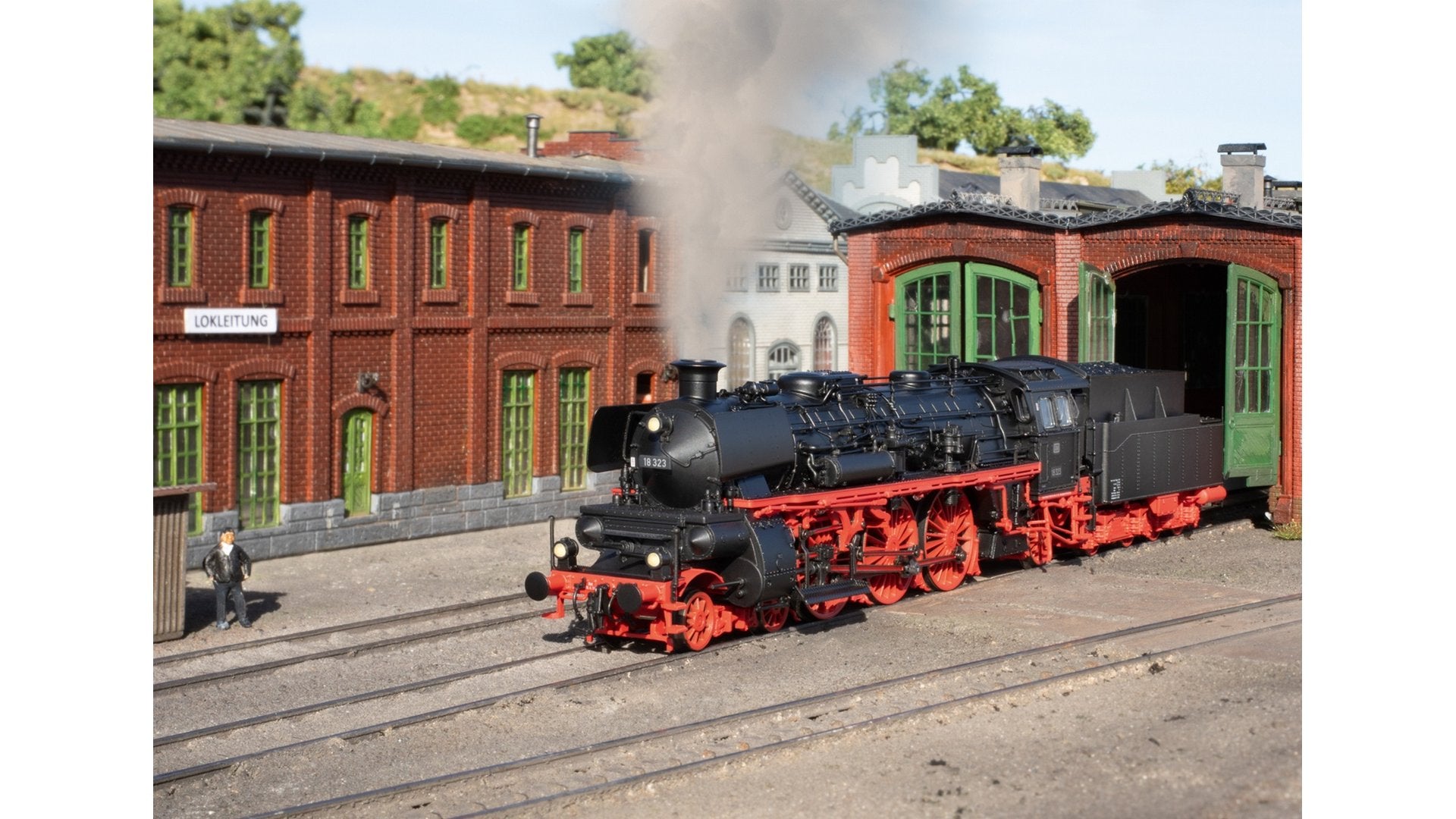 Marklin 38323 Steam Locomotive, Road Number 18 323