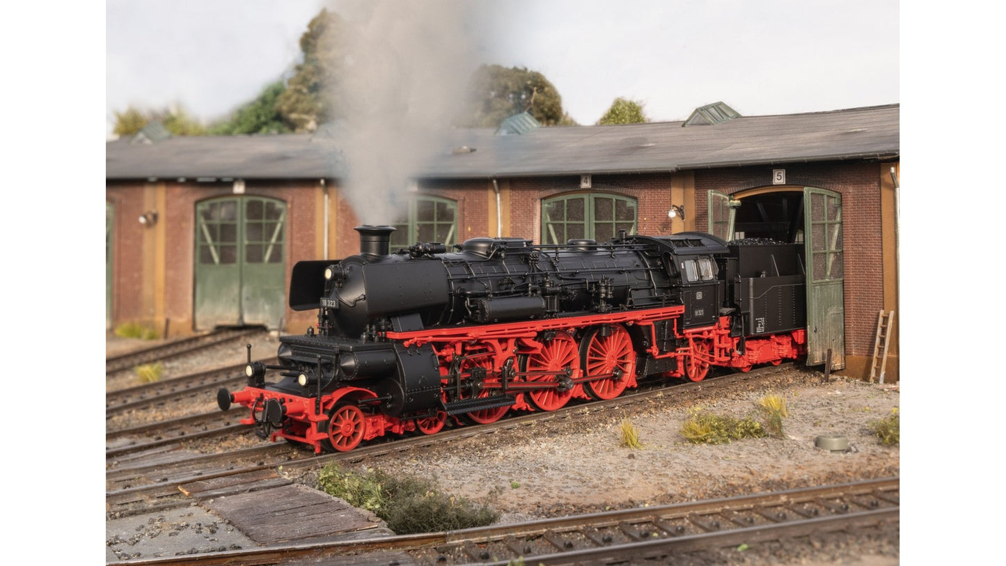 Marklin 38323 Steam Locomotive, Road Number 18 323