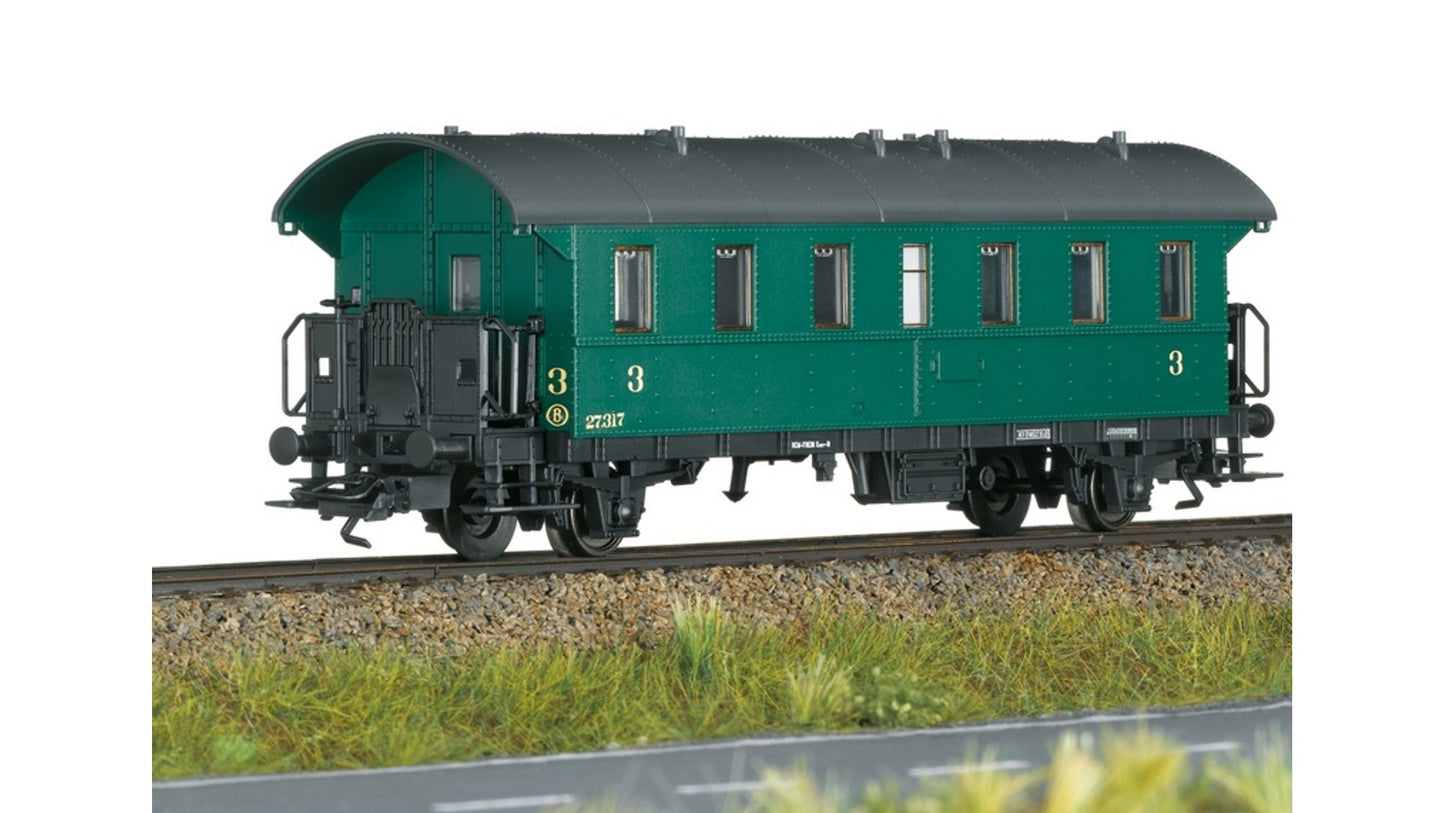 Marklin 43054 Passenger Car Set to Go with the Class 81