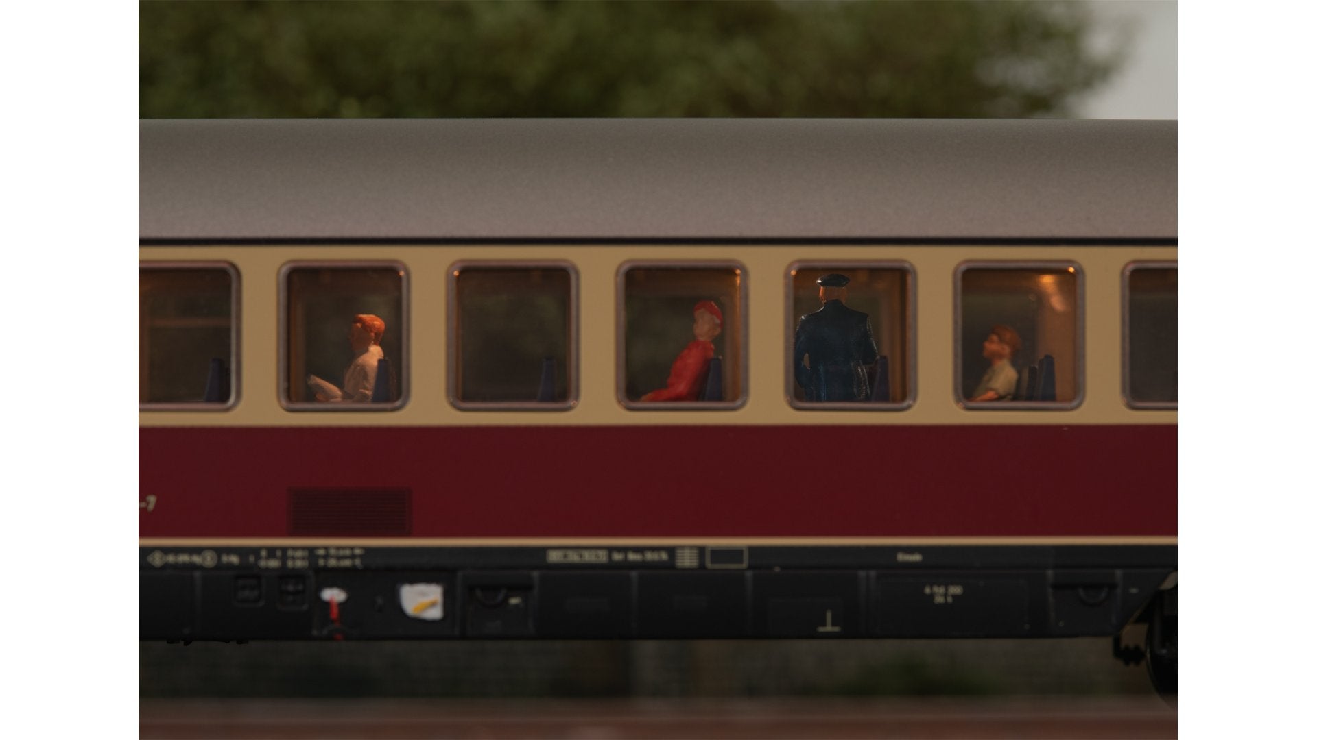 Marklin 43886 Type Apümh 121 Express Train Passenger Car