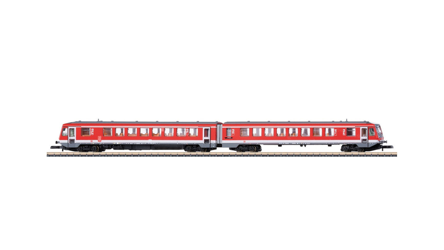 Marklin 88700 Class 628.2 Diesel Powered Rail Car with a Class 928.2 Cab Control Car