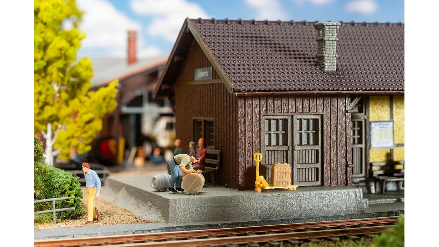 Faller FA110137 Uderns Railway station