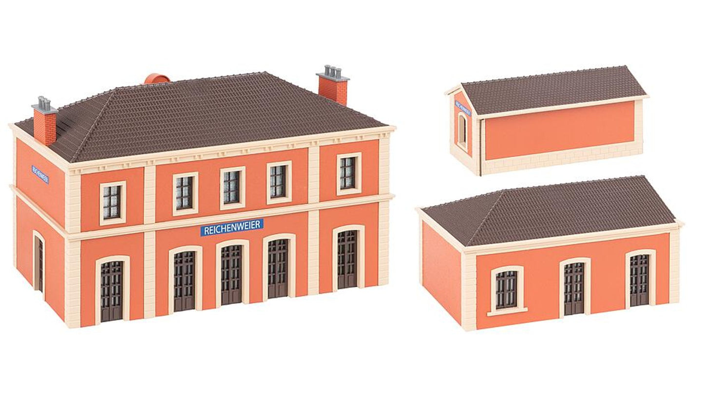 Faller FA110147 Reichenweier Railway station set