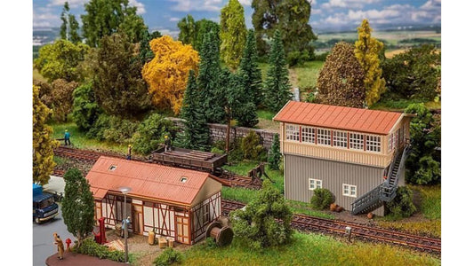 Faller 120113 Calw Sud Signal tower with goods shed