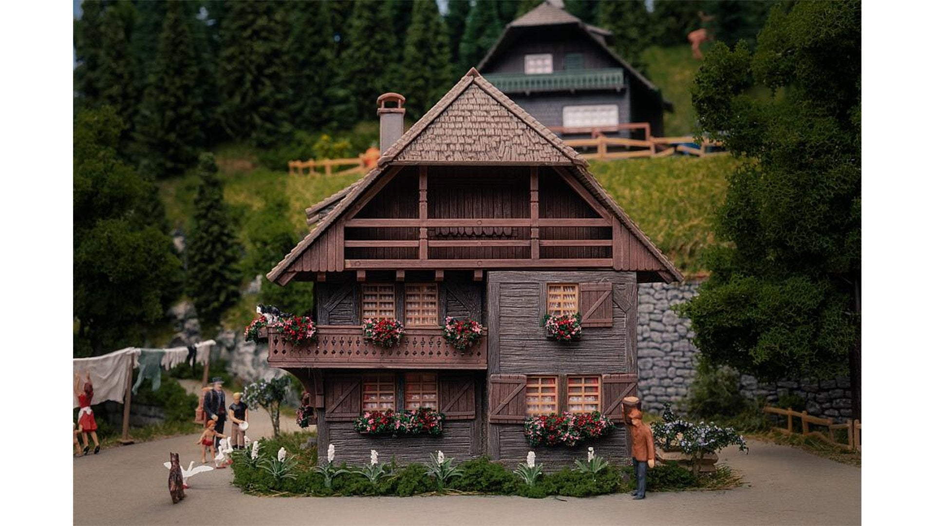 Faller FA130012 Clockmaker's house with figure Anniversary model