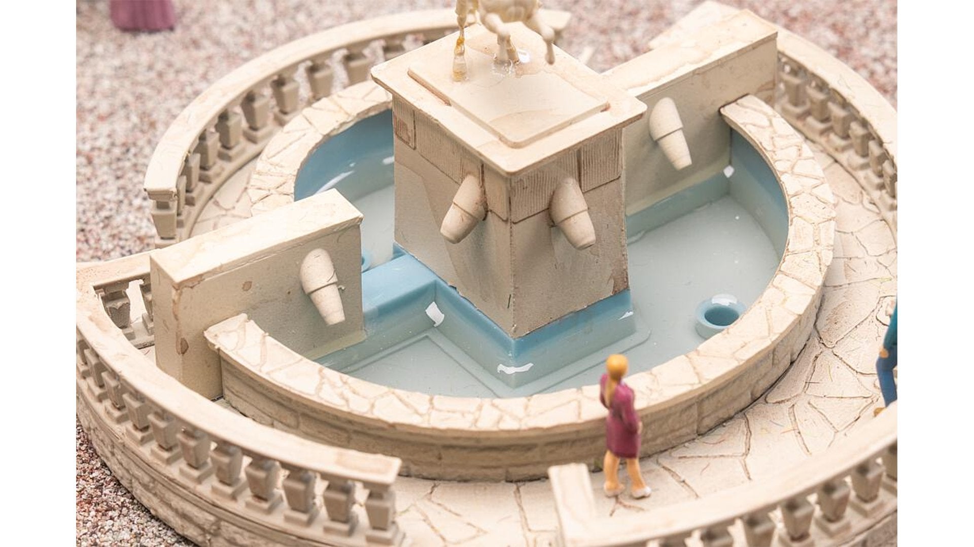 Faller FA130129 Castle garden fountain