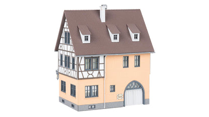 Faller 130147 Half timbered house with farm building