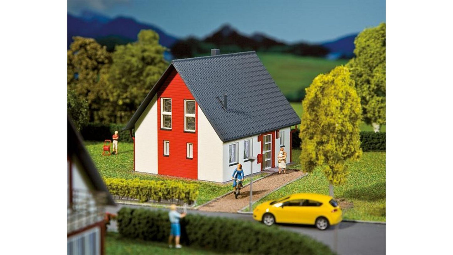 Faller 130315 Single Family Property red