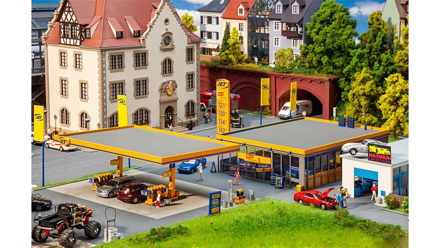 Faller 130589 Petrol station