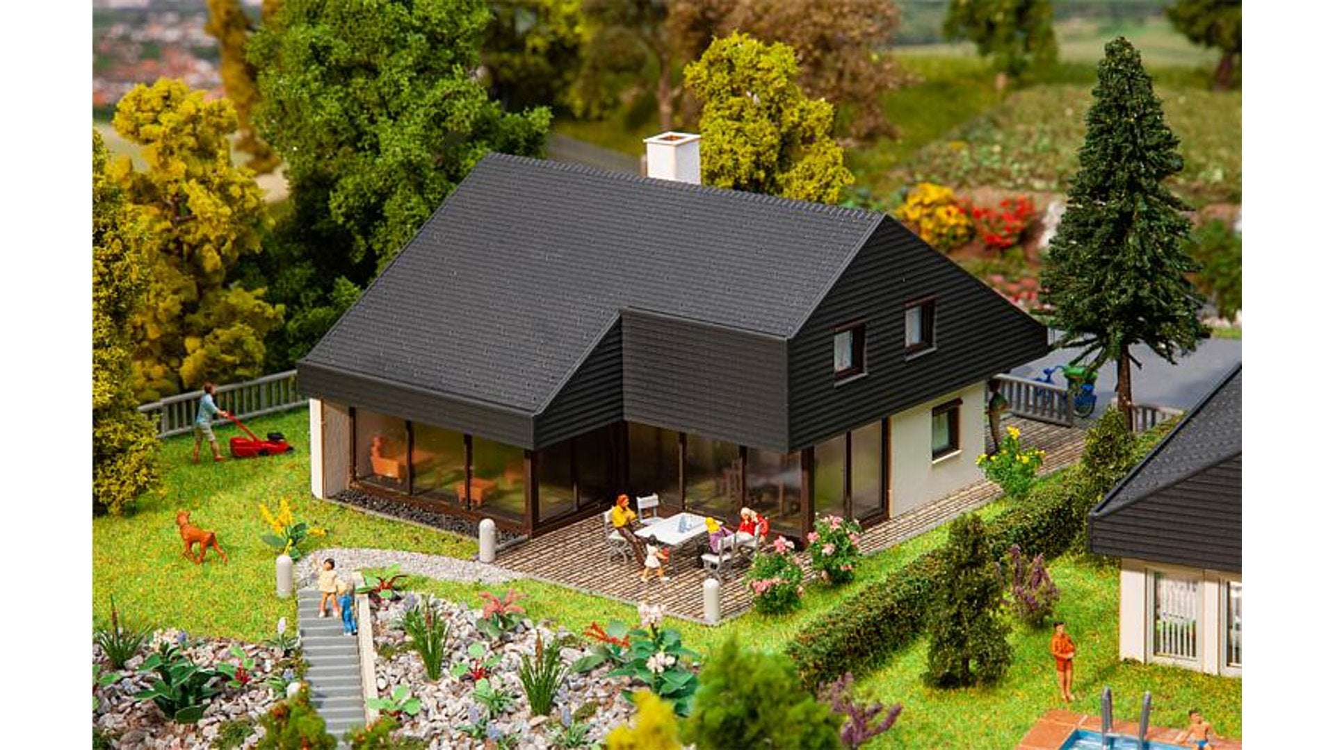 Faller 130643 Architectâs house with sheets roof