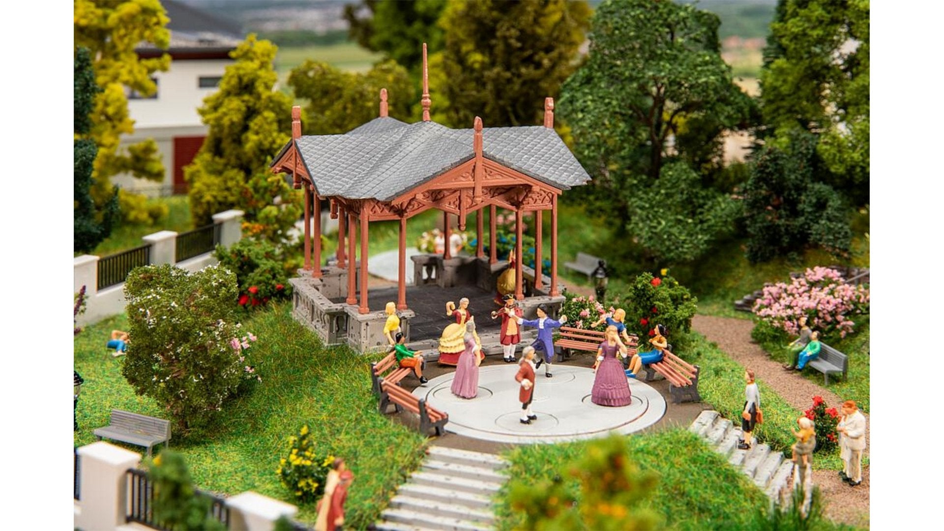 Faller 130655 Music pavilion with dancing figures