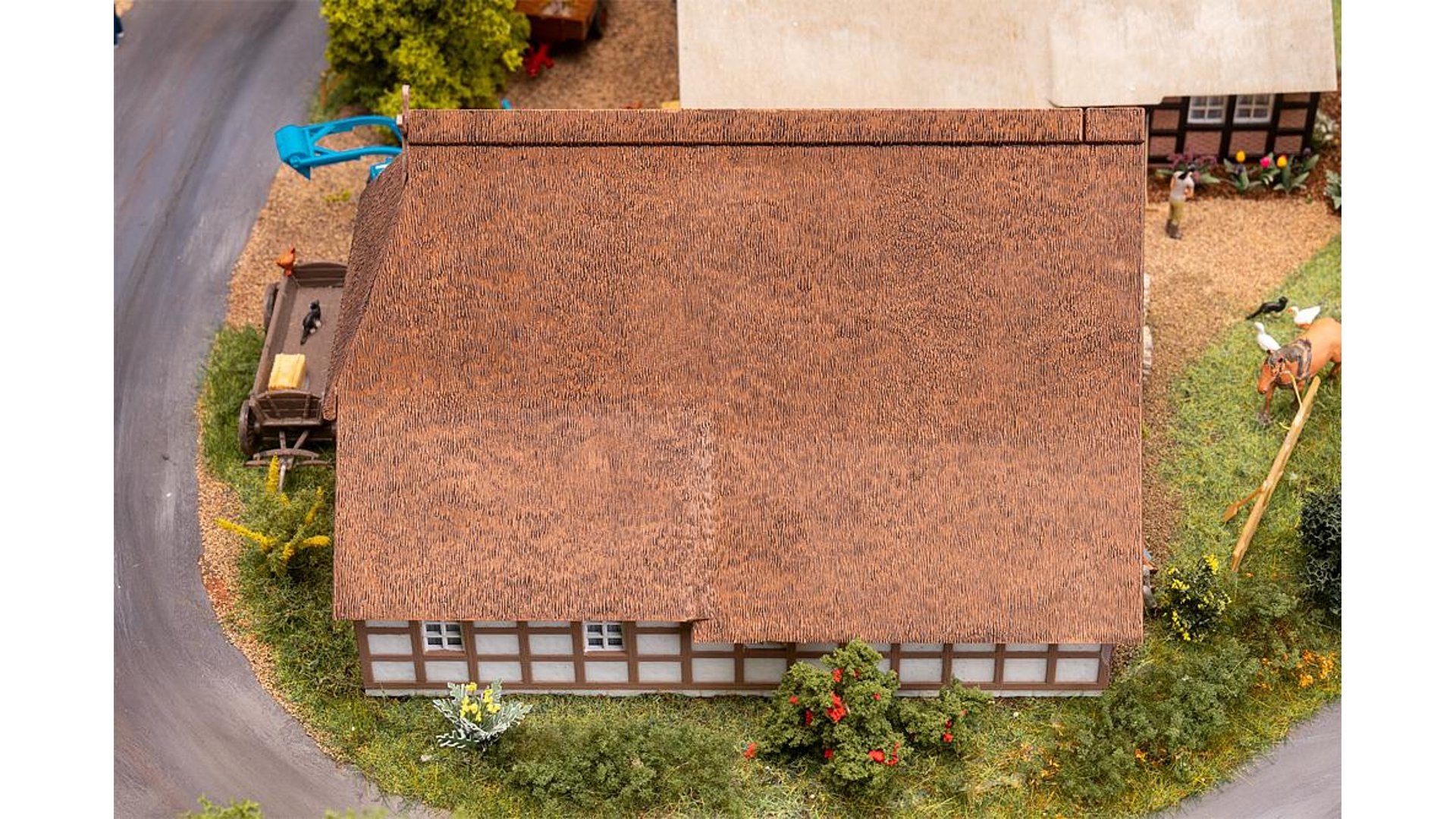 Faller FA130674 North German thatched house