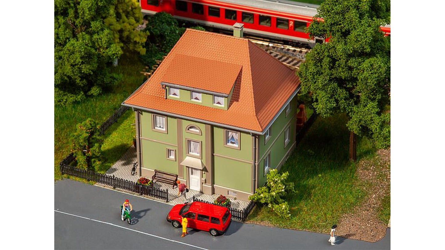 Faller 130682 Kirchstrasse 5 Residential Building