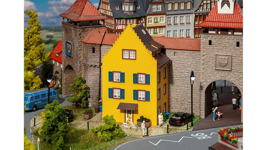 Faller 130709 Small town End terraced house