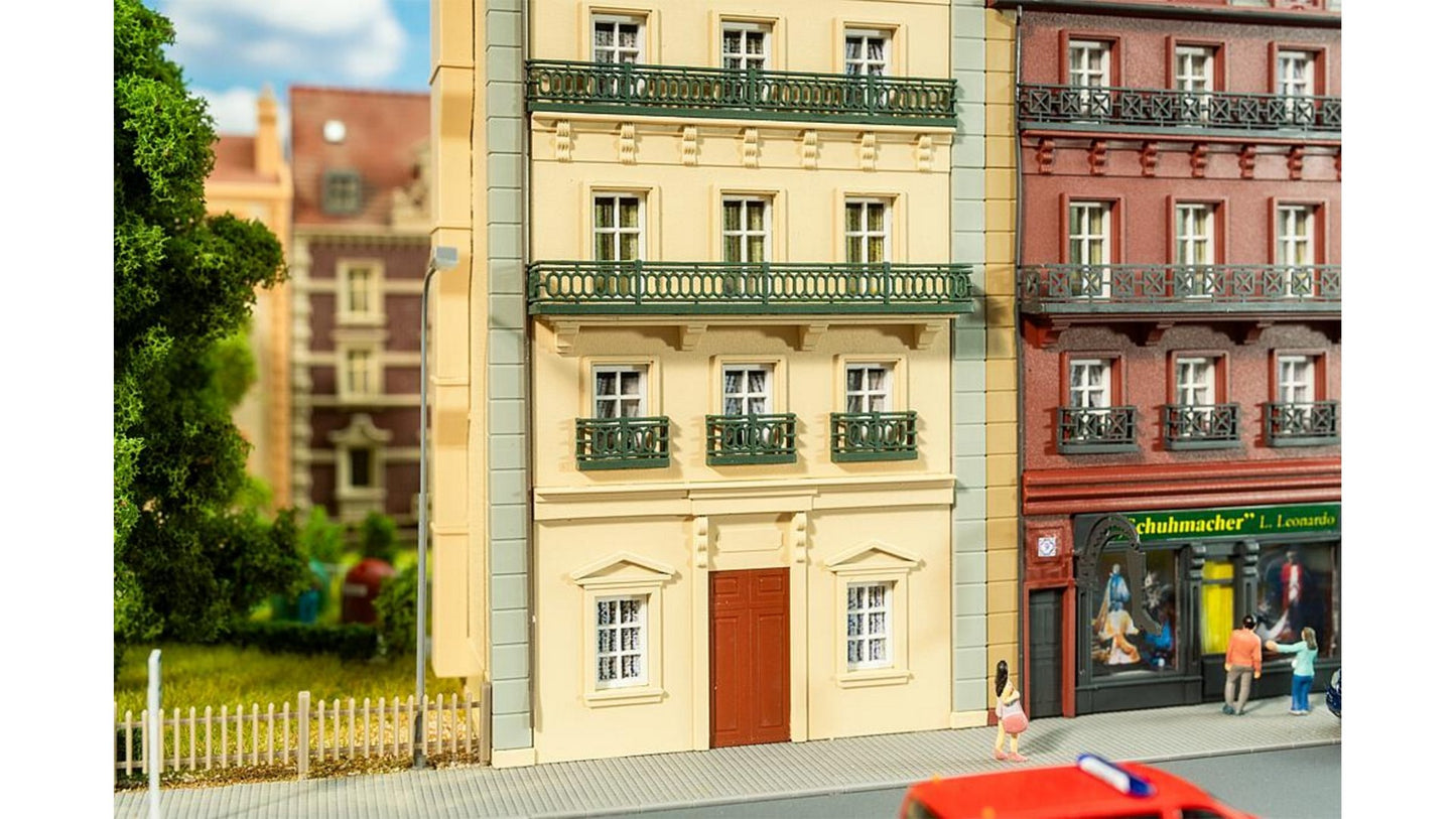 Faller FA130712 Townhouse, 6-storey