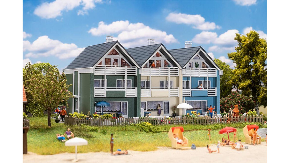 Faller 130754 3 Terraced houses