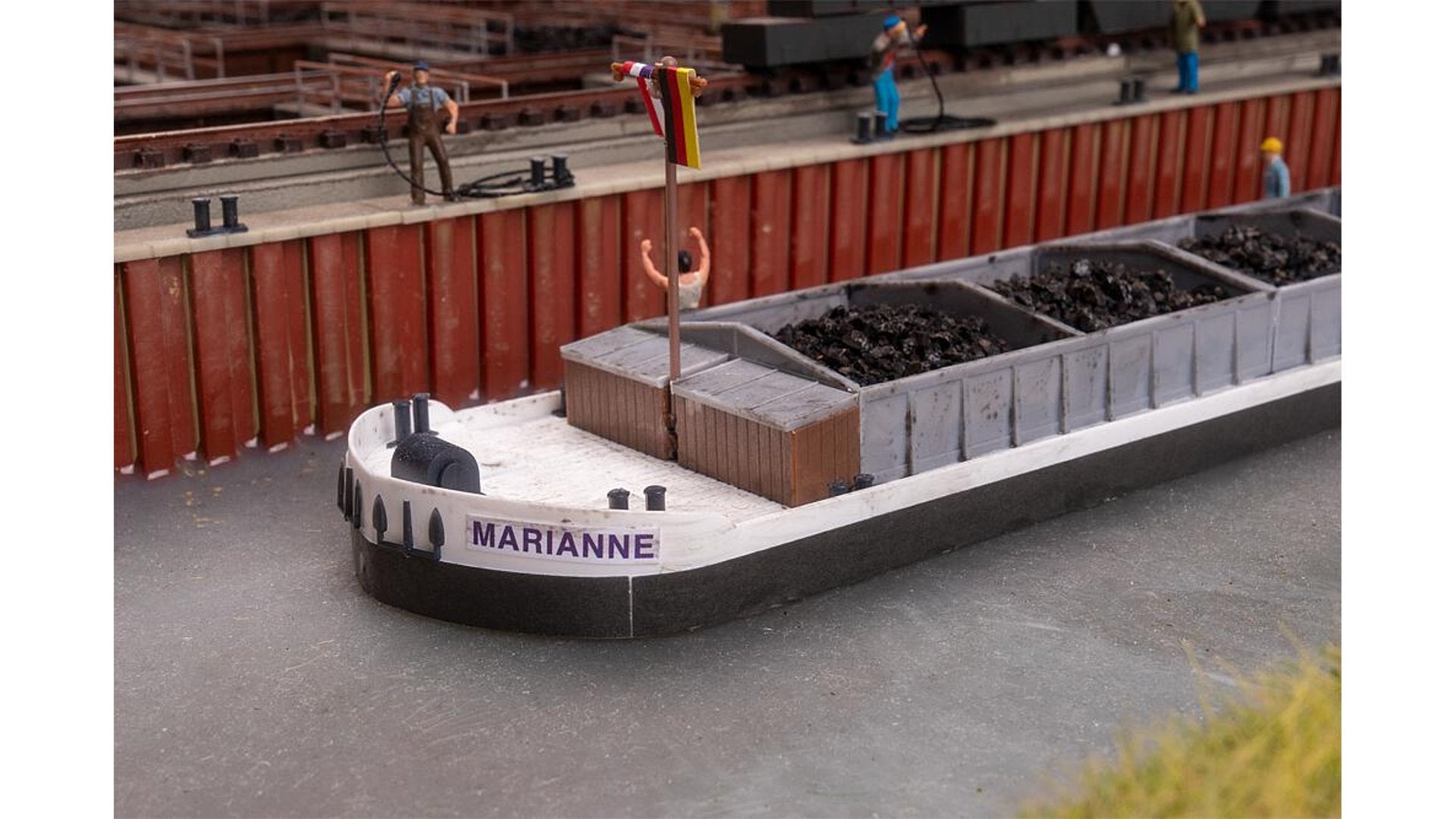 Faller FA131018 River freighter