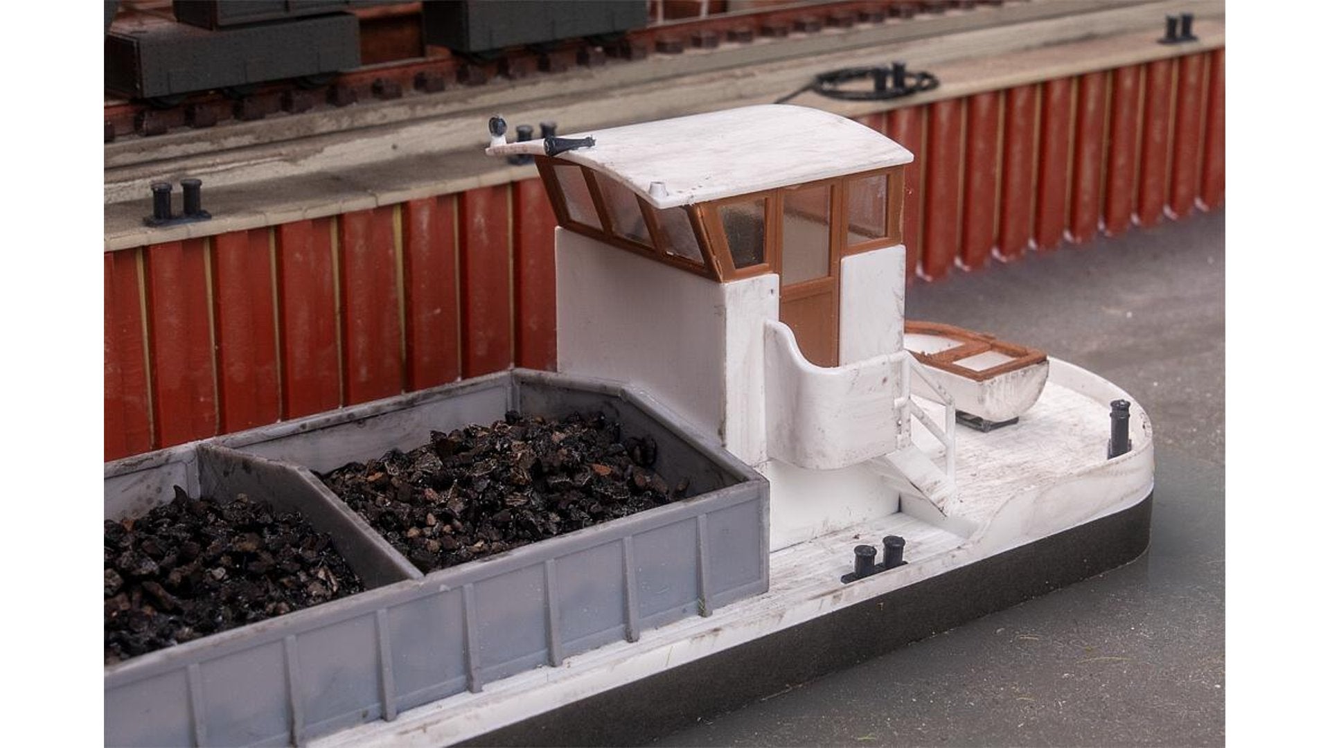 Faller FA131018 River freighter