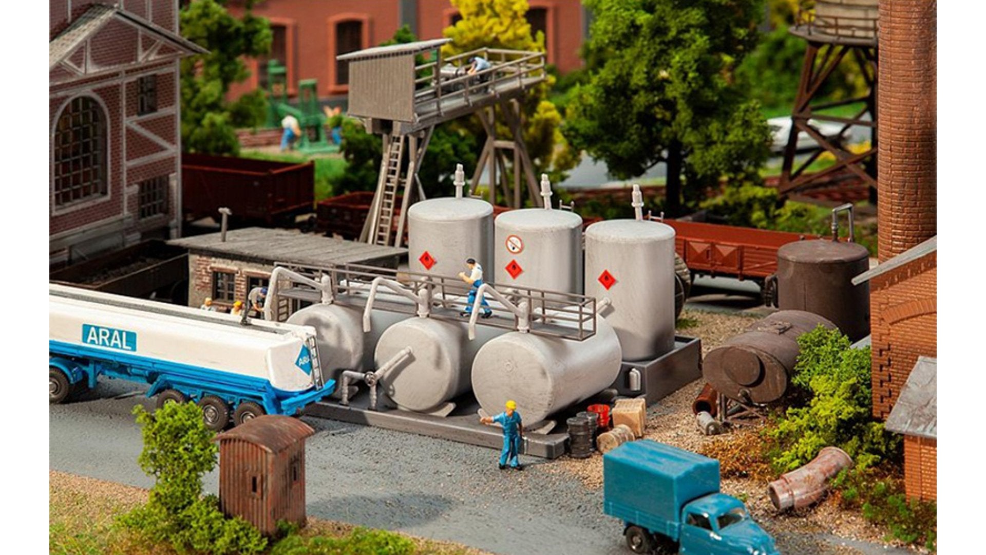 Faller 131387 Fuel depot