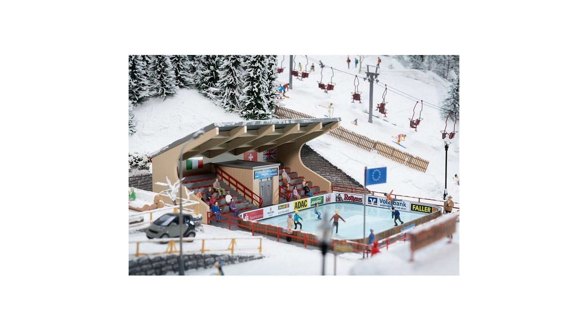 Faller 134005 Artificial Ice Rink with Moving Figures