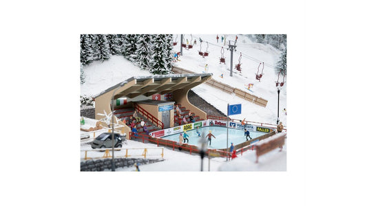 Faller 134005 Artificial Ice Rink with Moving Figures