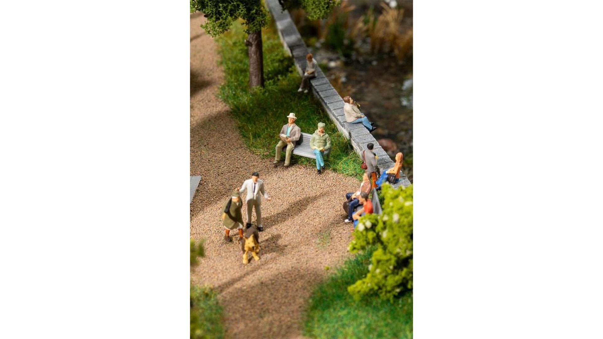 Faller 151662 Sitting people I