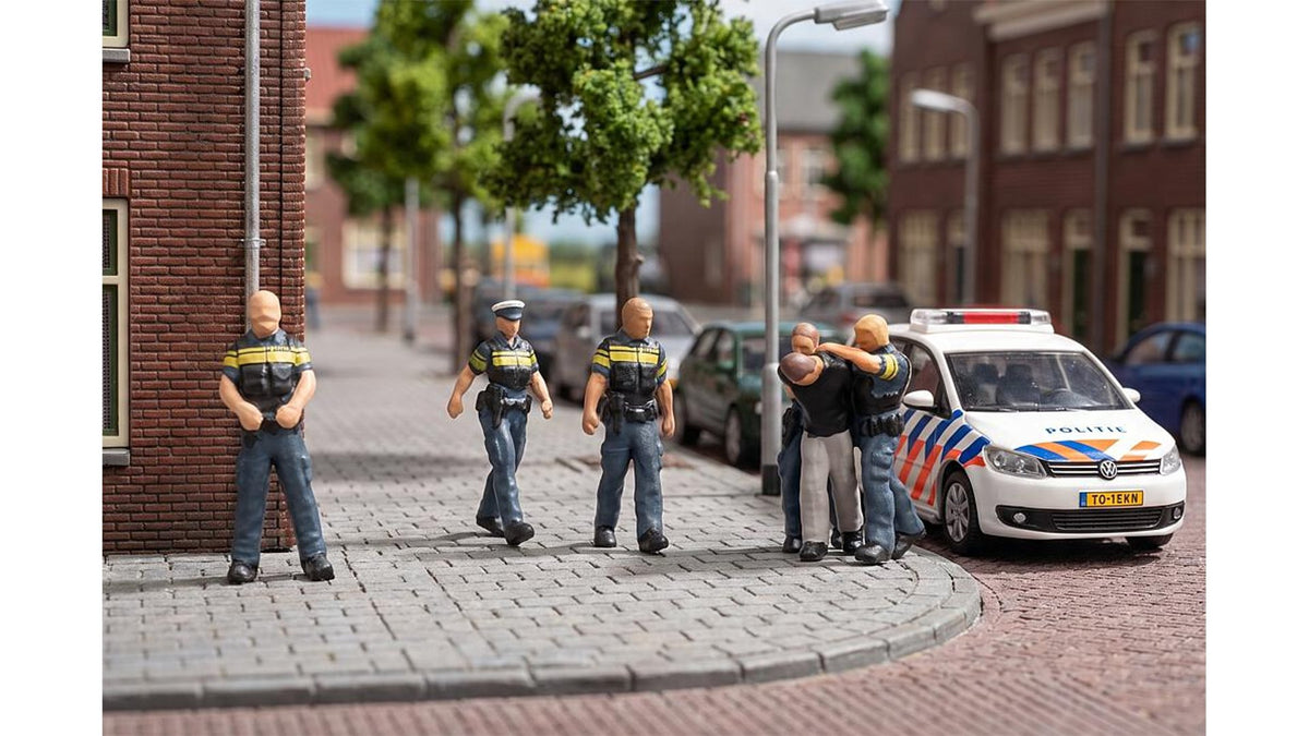 Faller 151717 Police officers NL